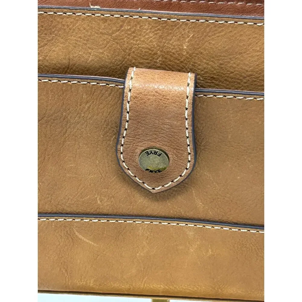 NWT Frye Lucy Leather Crossbody Clutch - Picture 3 of 6